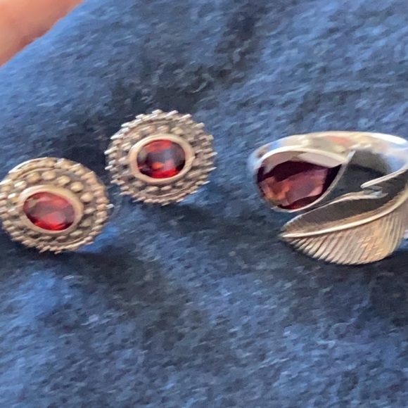 Ring and earring set - Picture 2 of 4